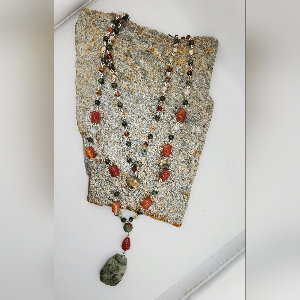 CHRYSOPRASE, CARNELIAN & CRYSTALS HANDMADE NECKLACE IN STERLING SILVER METAL